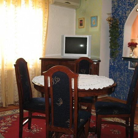 Garden Διαμέρισμα Βελιγράδι Εξωτερικό φωτογραφία